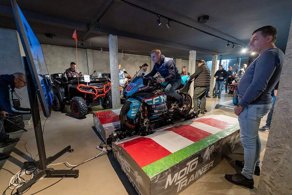 moto challenge cfmoto